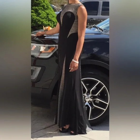 Formal/Prom Dress - Picture 3 of 3